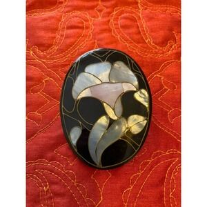 Vintage LEE SANDS style Flower‎ Inlaid Mother Of Pearl With Black  Brooch